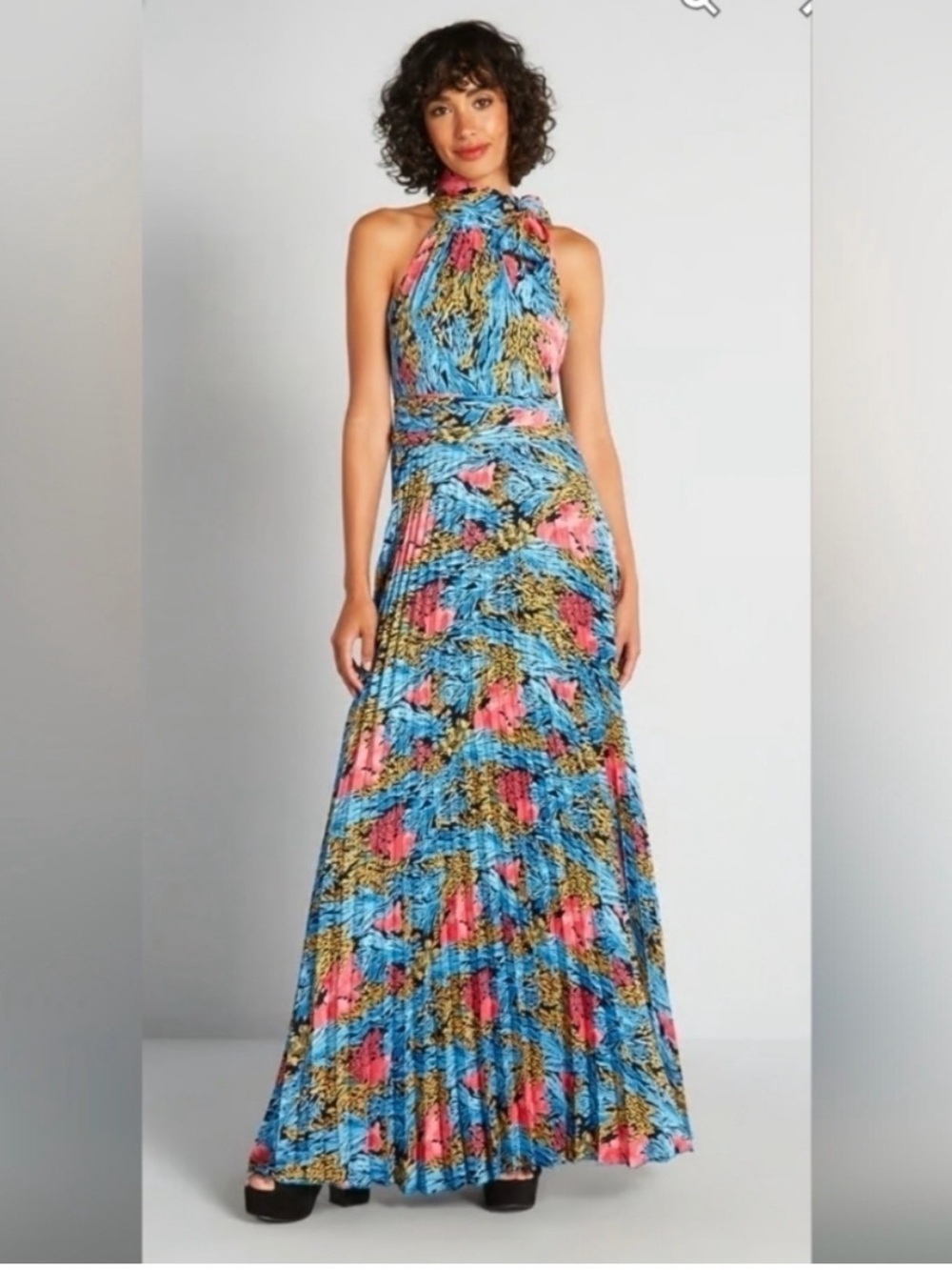 NWT Forever Unique Blue Floral Print Pleated Halter Neck Maxi Dress Size 6